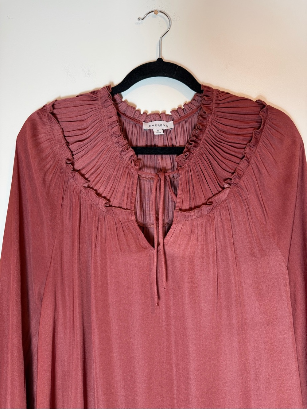 EVEREVE Pleated Neck Tie Front Blouse Rust Orange Terracotta Peasant Top Medium - Picture 2 of 8